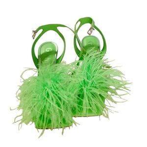 Giani Bernini Vibrant Green Feathered strappy sexy heels 8
